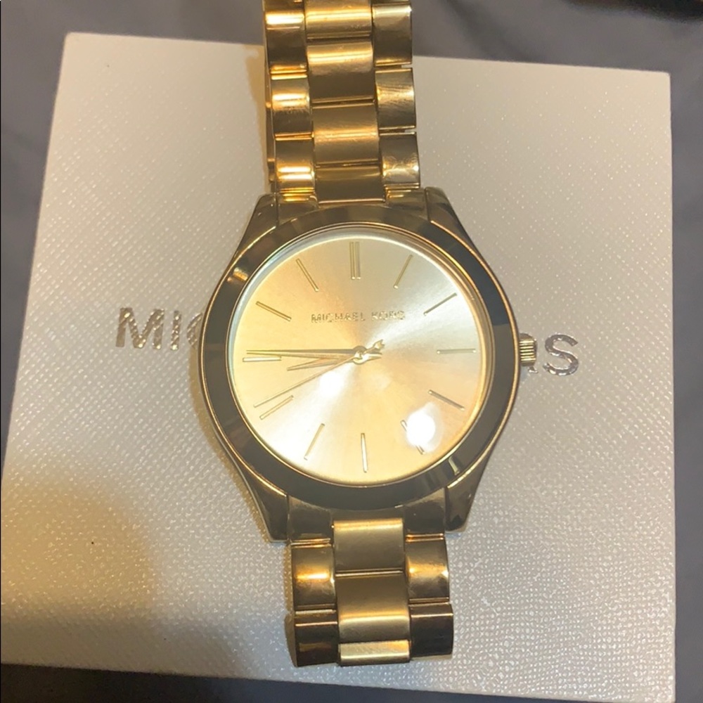 Michael Kors Watch. Unisex. Gold. - Picture 2 of 3